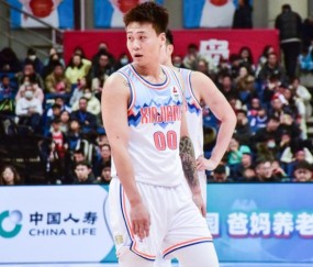 媒体人：赵睿转会谈判过程中 曾有其他俱乐部加入&amp;amp;开出高价